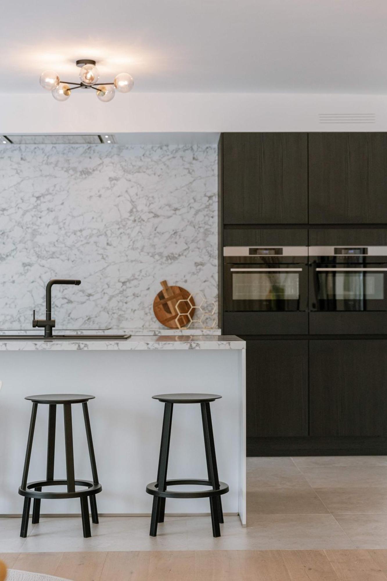 Apartamento Huswell - Modern 3-bedroom With Family-friendly Touches
